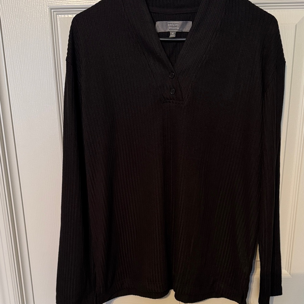 Black Long Sleeve Top